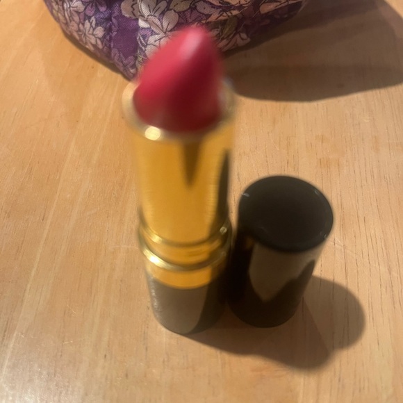 Makeup Bundle - Picture 9 of 9